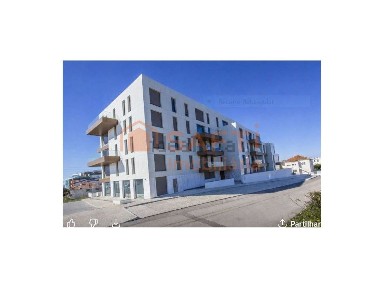 Apartamento T2 à venda em Marrazes e Barosa