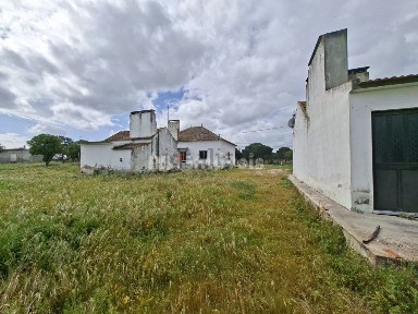 Quinta à venda em N114, 152