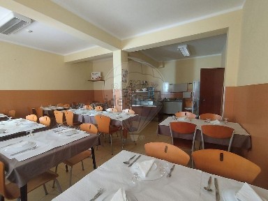 Espaço comercial à venda em Eiras e São Paulo de Frades