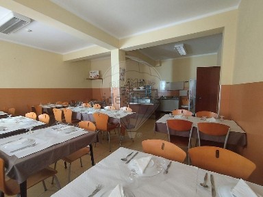Espaço comercial à venda em Eiras e São Paulo de Frades