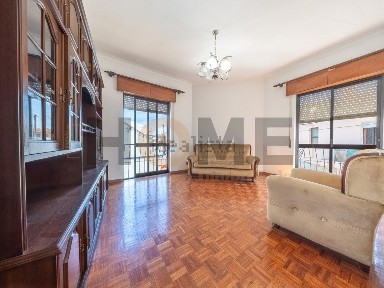 Moradia independente à venda em Almeirim