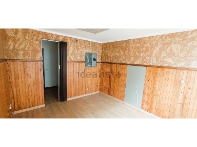 Espaço comercial à venda na Penedo da Saudade