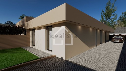 Moradia independente à venda em São João de Ver