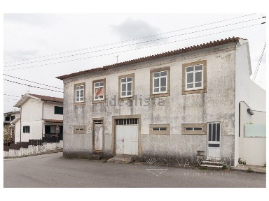 Moradia independente à venda na Rua Doutor Crispim Borges de Castro
