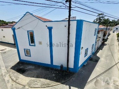 Moradia independente à venda em Erra