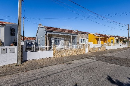 Fazendas de Almeirim, Rua Domingos Nunes