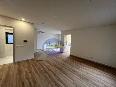 Andar de moradia à venda em Espinho