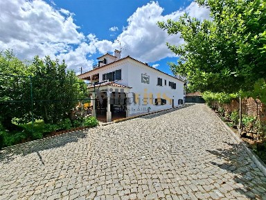 Moradia independente à venda em Serra