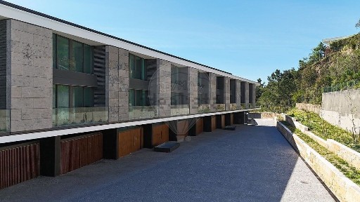 Apartamento T3 à venda em São Francisco - Estádio