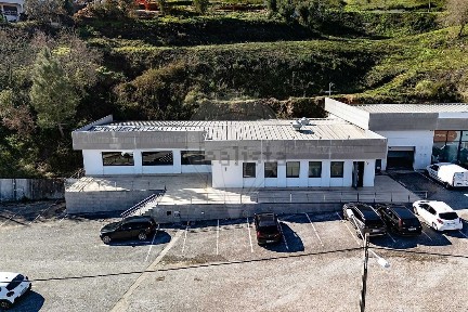 Armazém à venda na Rua Ilha