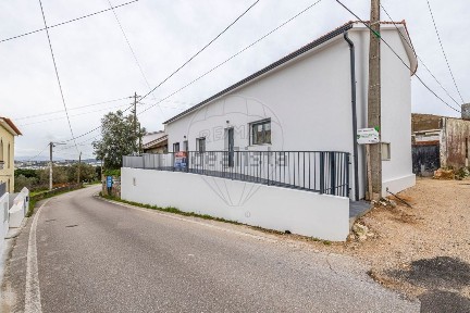 Apartamento T5 à venda em Marrazes e Barosa