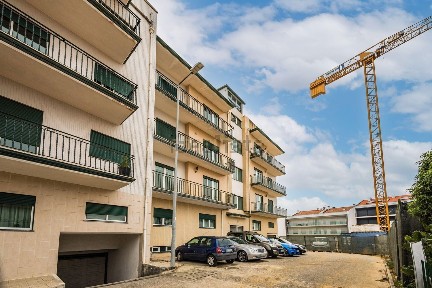 Apartamento T3 à venda na Rua Dom José Alves Correia da Silva, 62