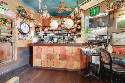 Snack bar, bar para trespasse no Largo Manuel da Costa s/n
