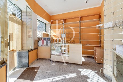 Arrendamento de espaço comercial na Rua José Falcão
