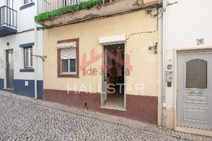Apartamento T2 à venda na Rua das Abegoarias, 57