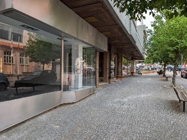 Espaço comercial à venda na Rua Colégio