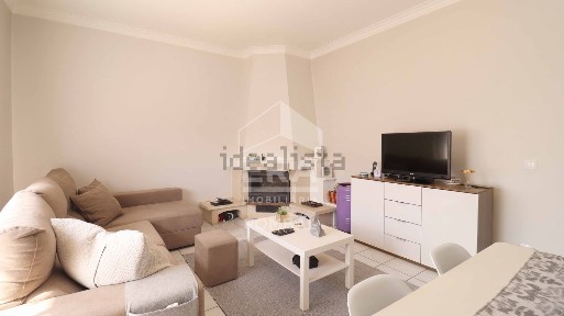 Apartamento T3 à venda em Charneca