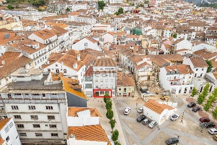 Espaço comercial à venda na Terreiro Erva