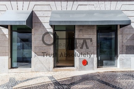 Arrendamento de espaço comercial na Rua Afonso Sanches, 9