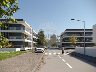 Apartamento T4 à venda em Parceiros e Azoia