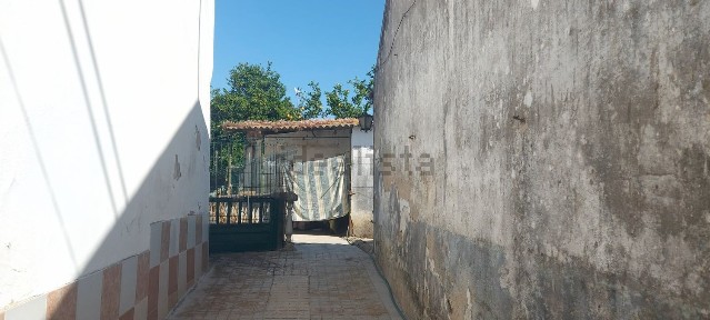 Moradia em banda à venda na Estrada Nacional nº 66 s/n