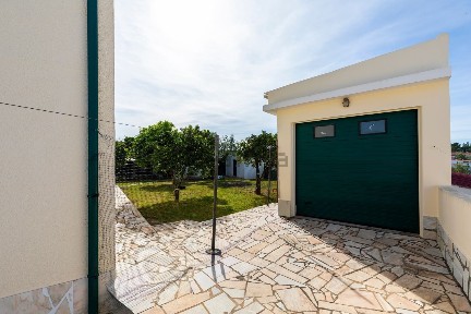 Moradia em banda à venda na Travessa da Igreja, 21