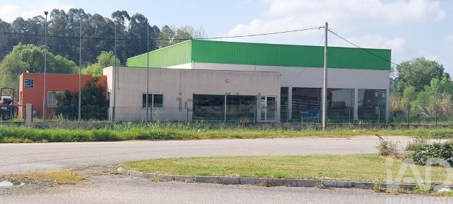 Espaço comercial à venda em Cantanhede