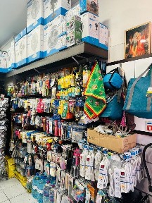 Loja, supermercado para trespasse na Rua Morais Soares