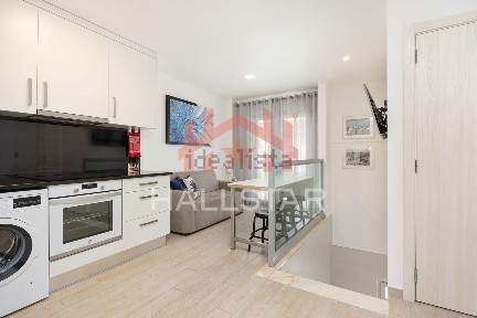 Apartamento T2 à venda na Avenida Vieira Guimarães, 22