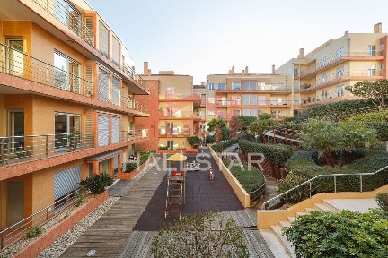 Apartamento T4 à venda na Rua Francisco Pereira da Silva, 45