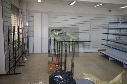 Arrendamento de espaço comercial em Alapraia - Livramento