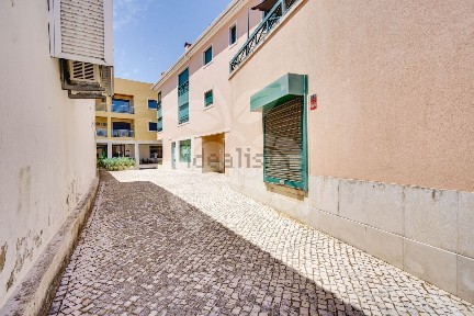 Arrendamento de espaço comercial em Paço de Arcos