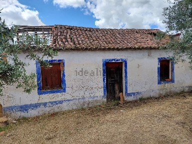 Casa de aldeia à venda na Rua Nova