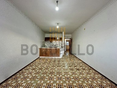 Apartamento T2 à venda na Avenida Manuel Remígio