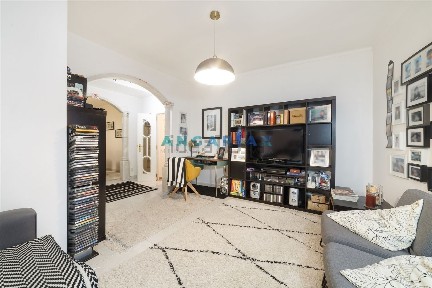 Apartamento T3 à venda na Rua Conde Ferreira, 2