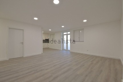 Apartamento T2 à venda em Santo Onofre e Serra do Bouro