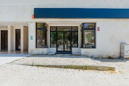 Arrendamento de espaço comercial em Sacavém e Prior Velho