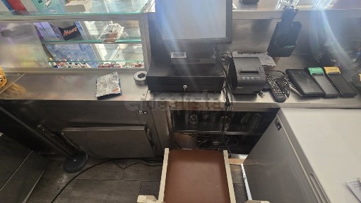 Cafetaria, restaurante para trespasse na Praça dos Aliados