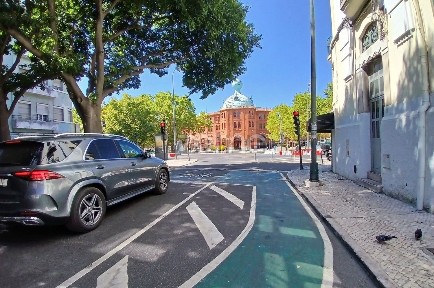 Negócio para trespasse na Avenida Defensores de Chaves, 62