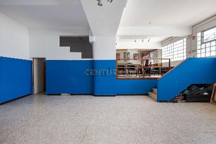 Arrendamento de espaço comercial no Bairro de Santa Cruz