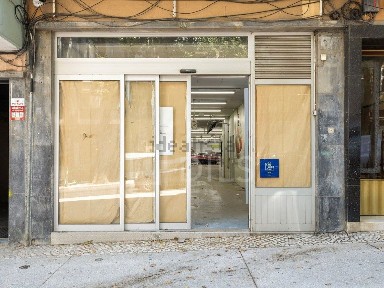 Arrendamento de espaço comercial na Avenida Gomes Pereira