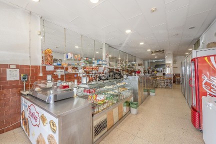 Loures, Centro, Avenida Doutor António Carvalho de Figueiredo