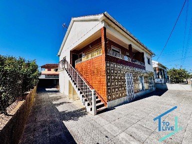 Moradia independente à venda em São Pedro de Tomar