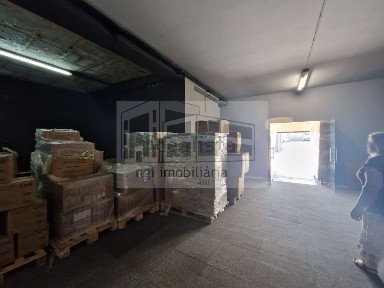 Arrendamento de armazém no Alto da Mira - Moinhos da Funcheira - Carenque
