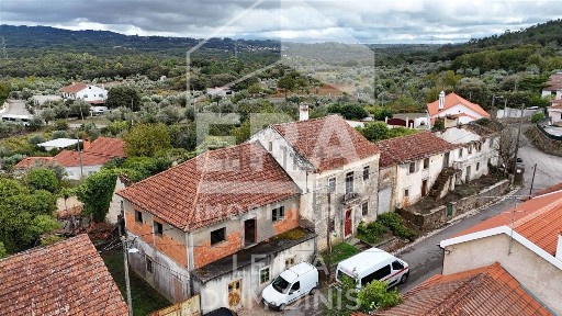 Moradia independente à venda em Jamprestes - Chãos