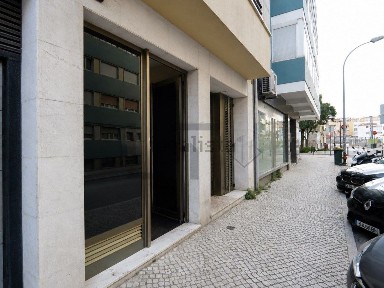 Arrendamento de espaço comercial na Gulbenkian - Praça Espanha
