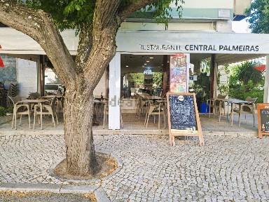 Cafetaria para trespasse na Praceta Vasco Santana, 2