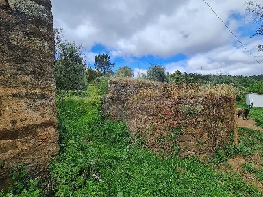 Moradia independente à venda em Envendos