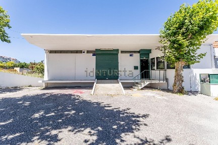 Arrendamento de armazém em Santa Iria de Azoia - São João da Talha - Bobadela