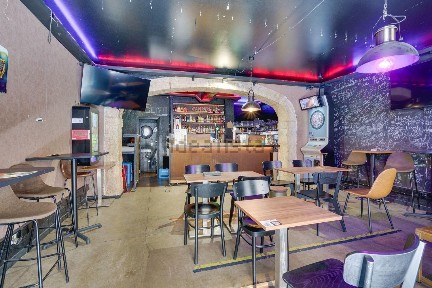 Bar para trespasse na Rua dos Mastros, 27